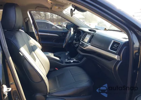 2017 Toyota Highlander Le Plus from USA, damaged, VIN 5TDBZRFH3HS371971